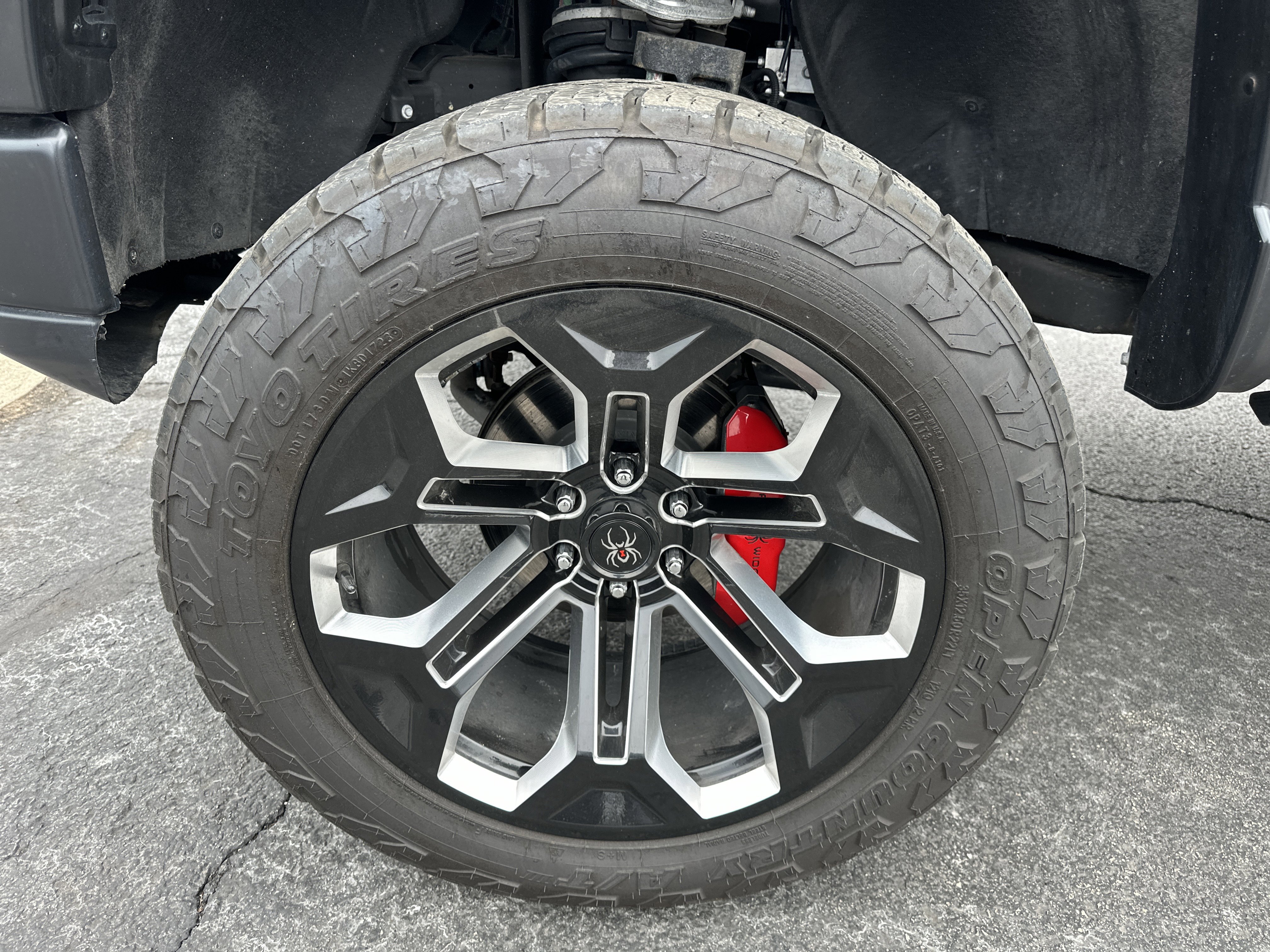 Used 2023 GMC Sierra 1500 AT4 w/ AT4 Premium Package image 10