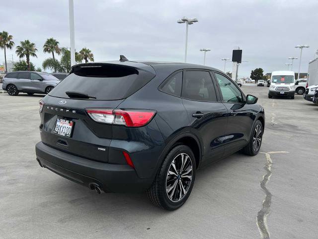 Certified 2022 Ford Escape SE w/ SE Sport Appearance Package image 6