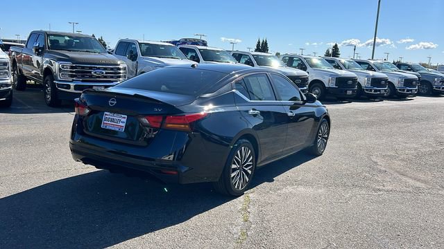 Used 2024 Nissan Altima 2.5 SV image 3