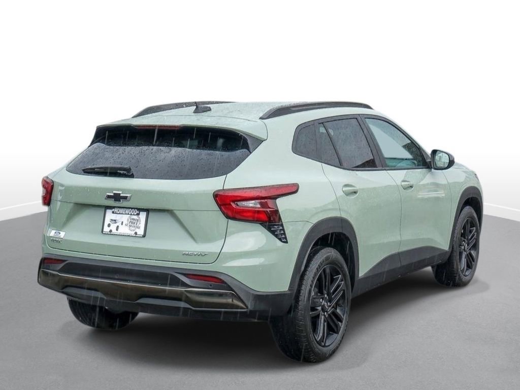 Used 2024 Chevrolet Trax ACTIV w/ Sunroof Package image 5