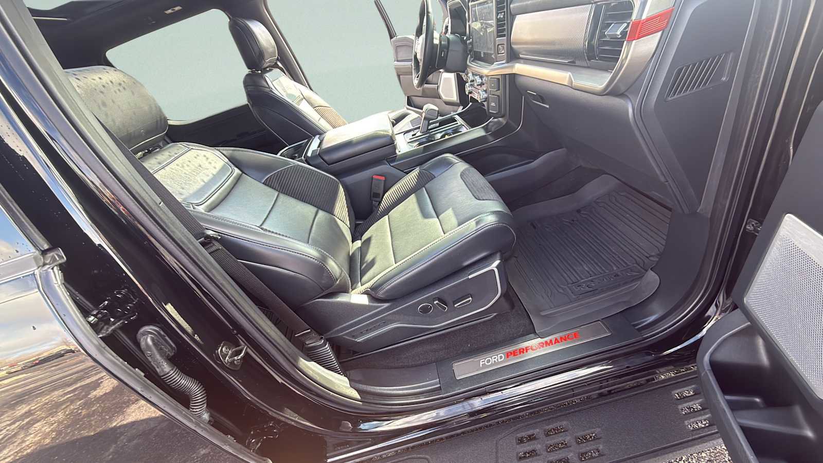 Certified 2023 Ford F150 Raptor w/ Raptor Carbon Fiber Package image 26