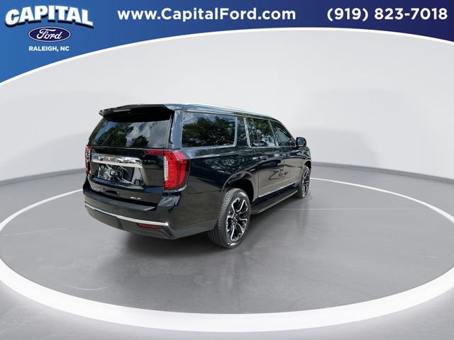 Used 2023 GMC Yukon XL SLT w/ SLT Premium Package AWD/4WD image 8