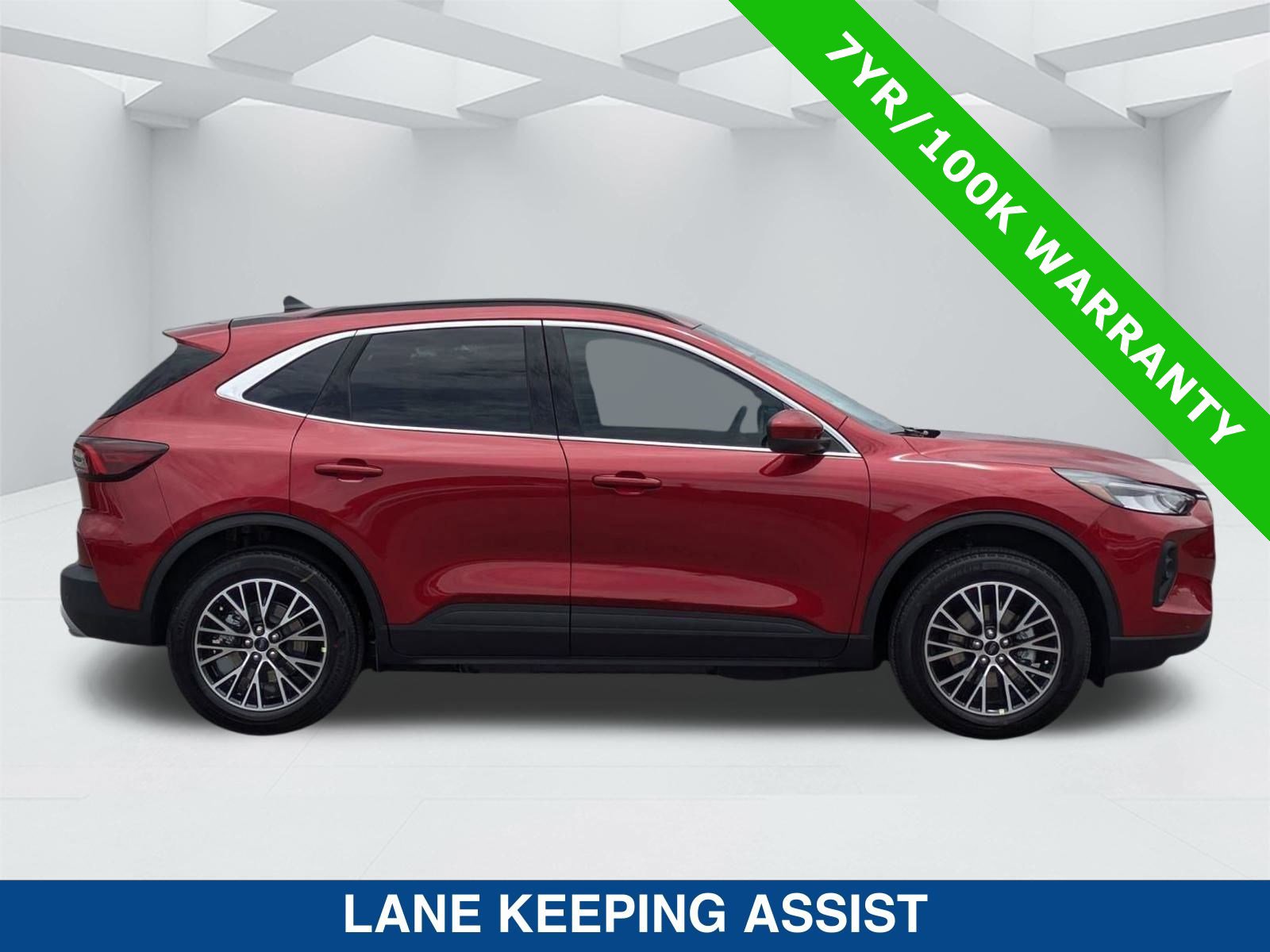 Certified 2025 Ford Escape SE FWD image 3