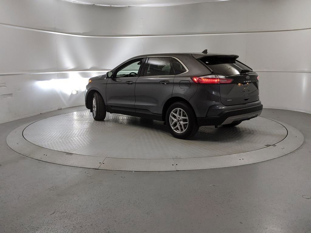 Certified 2024 Ford Edge SEL image 4