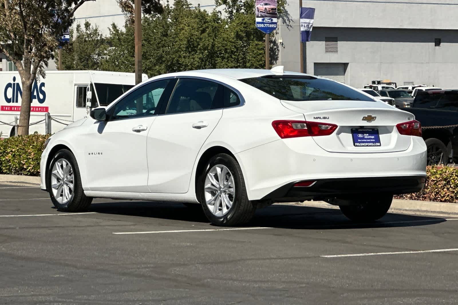 Used 2025 Chevrolet Malibu LT FWD image 7