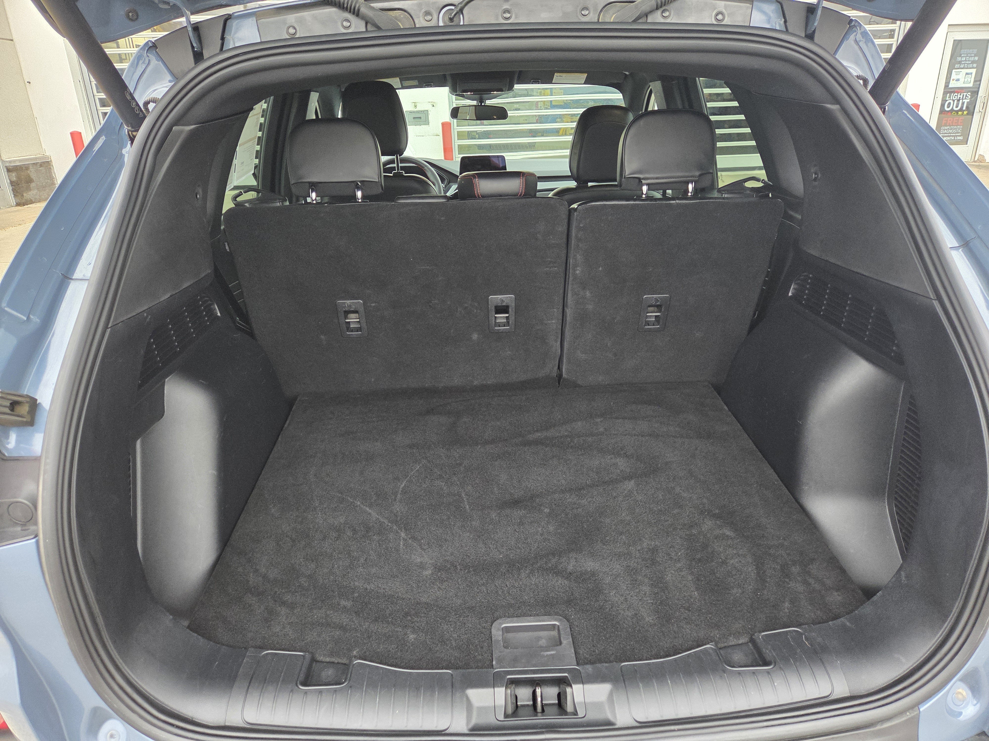 Certified 2025 Ford Escape ST-Line Select AWD/4WD image 12