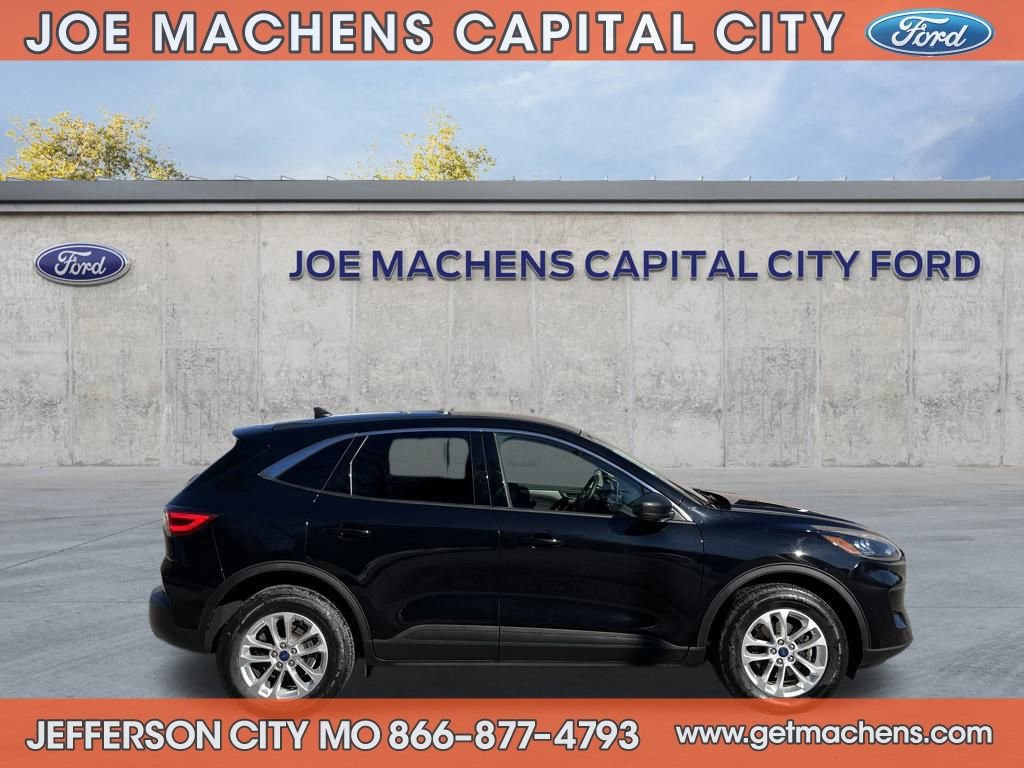 Certified 2022 Ford Escape SE w/ Cold Weather Package image 6