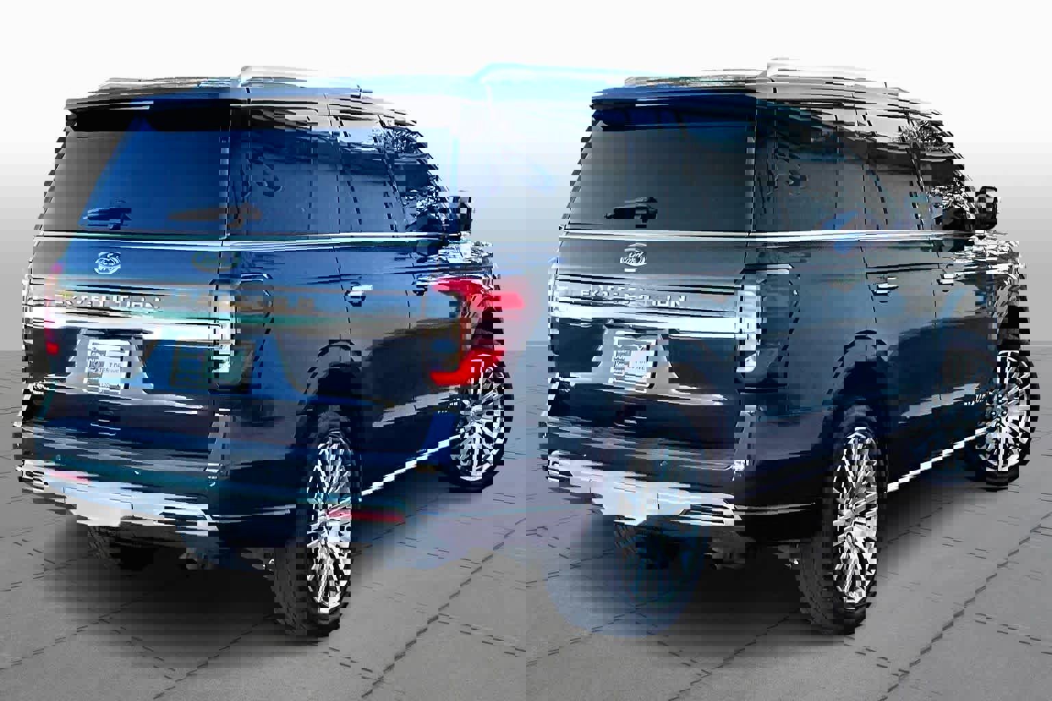 Certified 2023 Ford Expedition Platinum image 4