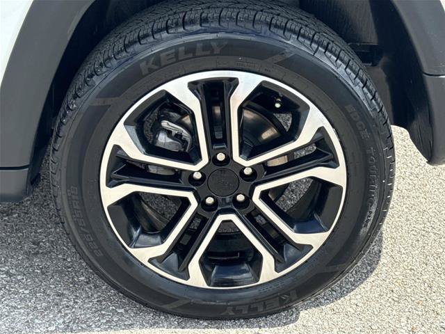 Used 2024 Jeep Compass Limited AWD/4WD image 9