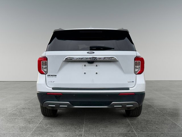 Certified 2020 Ford Explorer XLT w/ Equipment Group 202A image 4