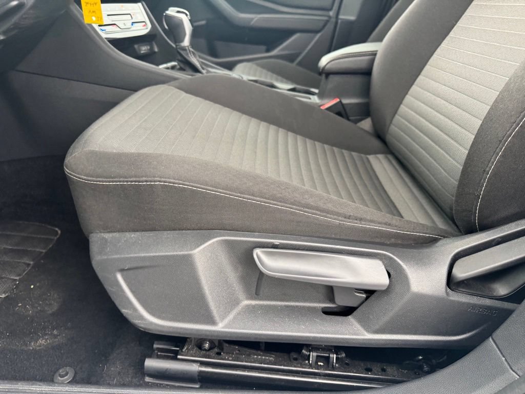 Used 2025 Volkswagen Jetta S FWD image 6
