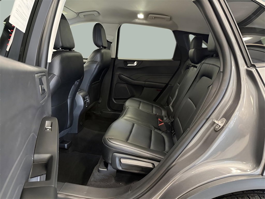 Certified 2022 Ford Escape SEL image 31