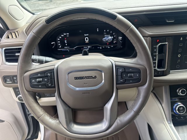 Used 2024 GMC Yukon XL Denali w/ Advanced Technology Package AWD/4WD image 25