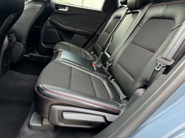 Certified 2024 Ford Escape ST-Line w/ Tech Pack #1 AWD/4WD image 9