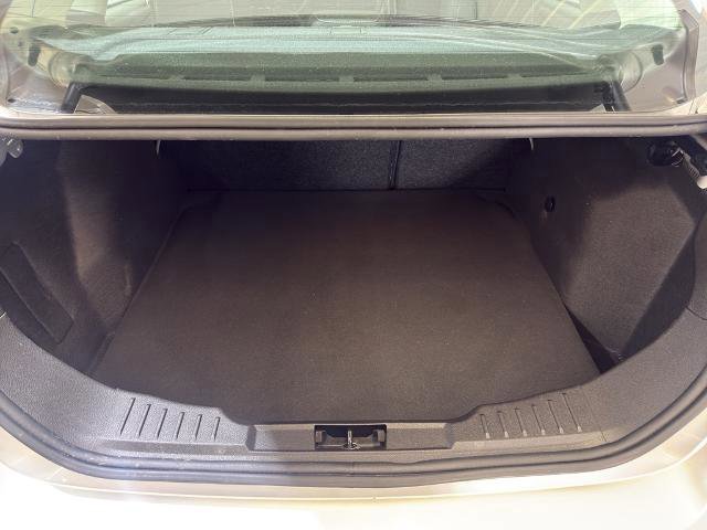 Certified 2017 Ford Focus SE image 12