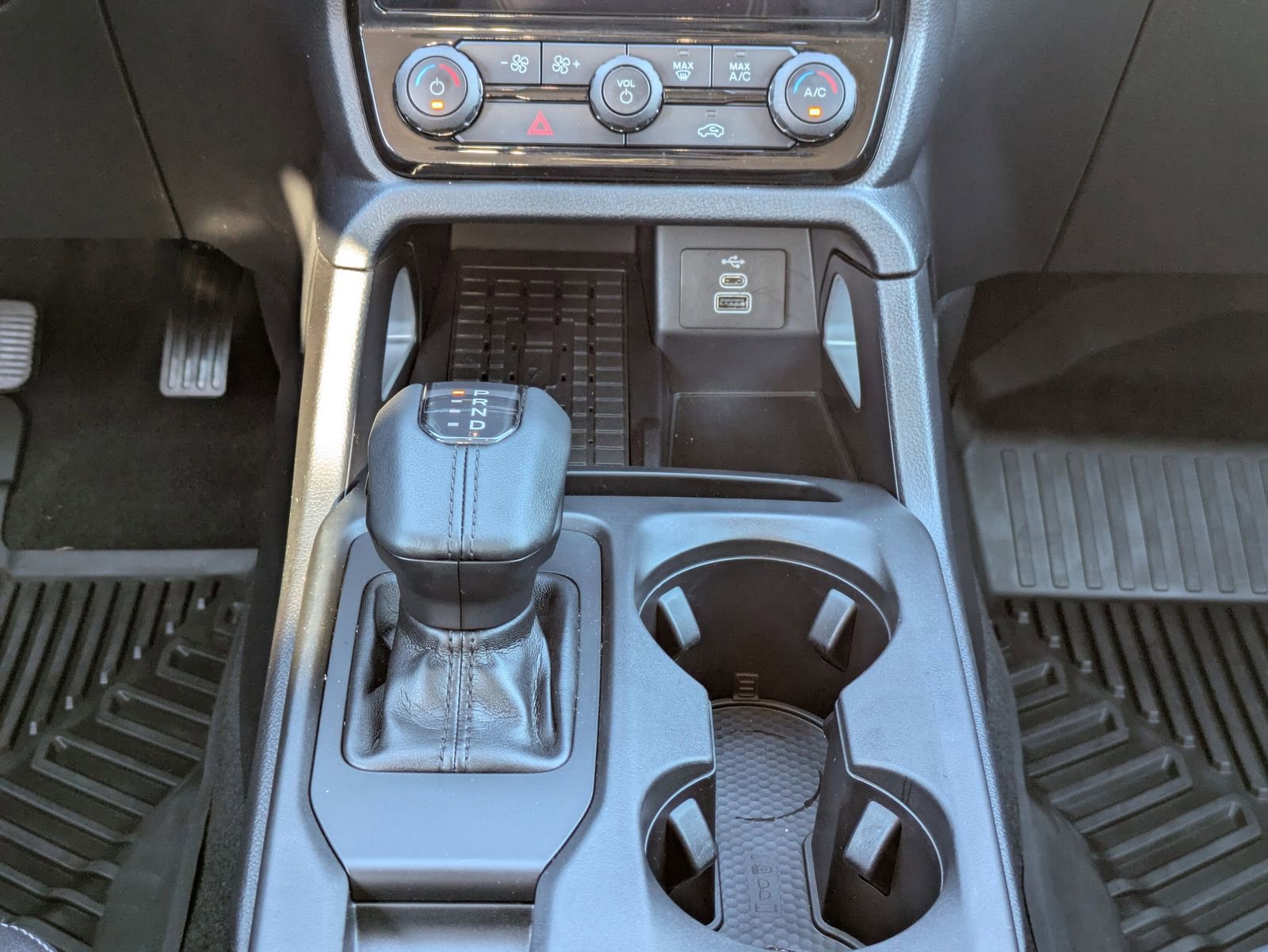 Certified 2024 Ford Ranger Lariat w/ FX4 Off-Road Package image 22