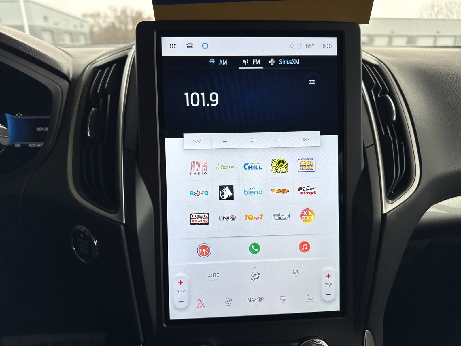 Certified 2024 Ford Edge SEL w/ Convenience Package image 30