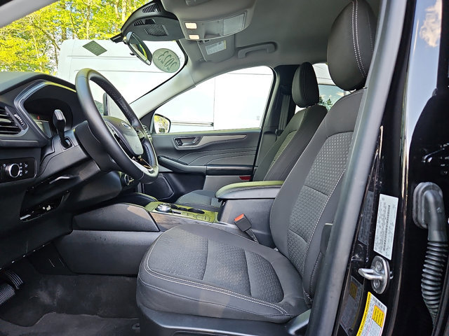 Certified 2023 Ford Escape Active AWD/4WD image 19