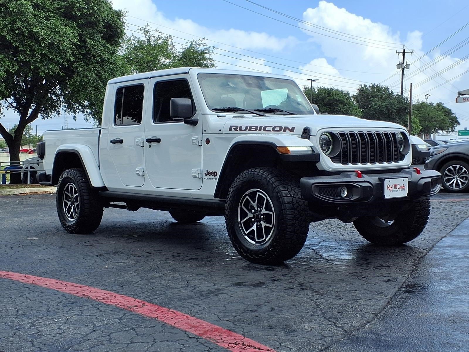 Used 2025 Jeep Gladiator Rubicon AWD/4WD image 4