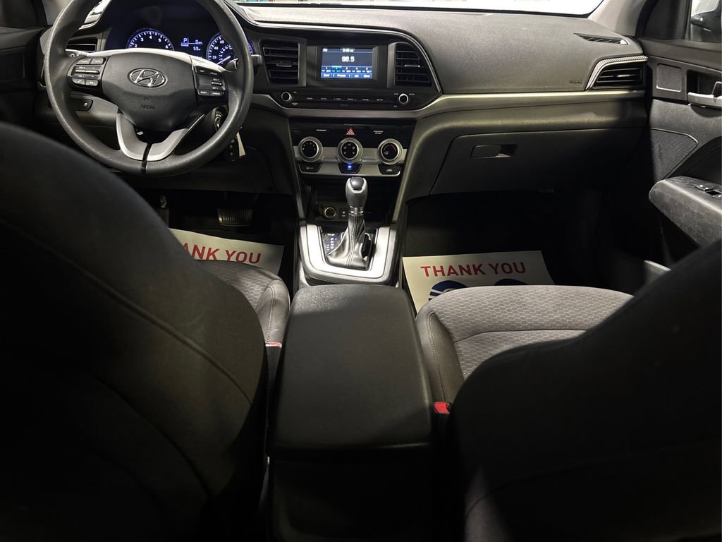 Used 2019 Hyundai Elantra SE w/ Cargo Package FWD image 27