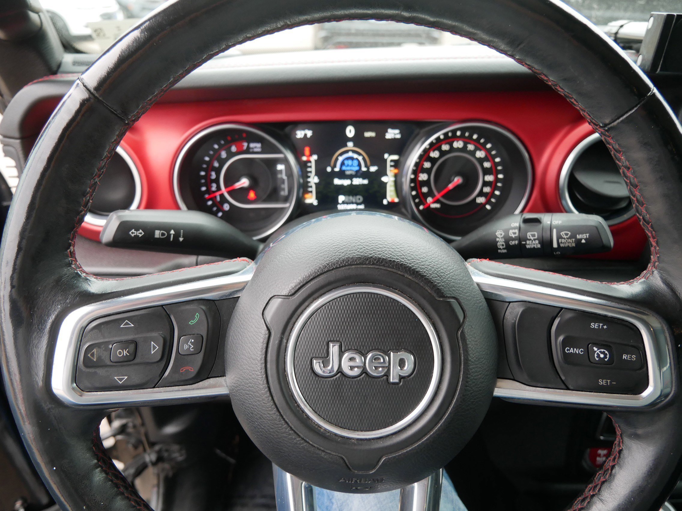 Used 2018 Jeep Wrangler Unlimited Rubicon w/ Cold Weather Group image 25