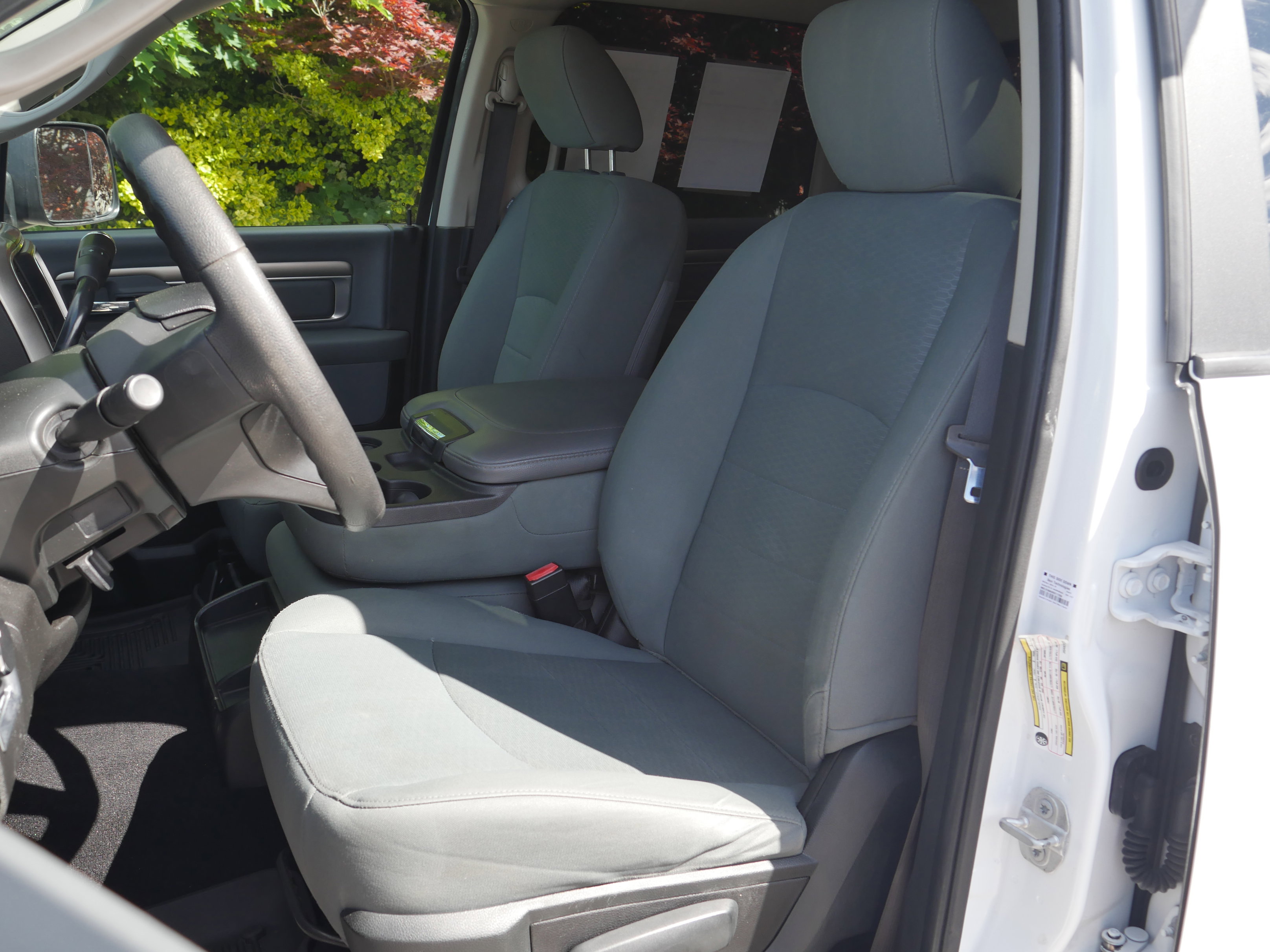 Used 2018 RAM 3500 SLT AWD/4WD image 30