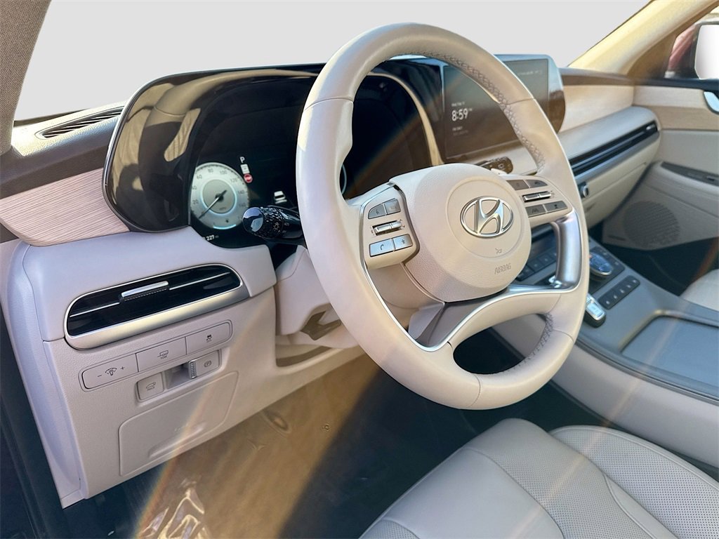 Used 2023 Hyundai Palisade Limited image 8