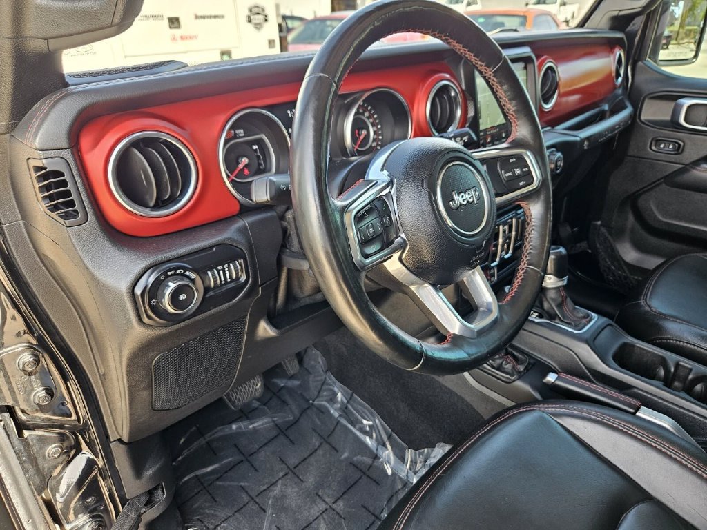 Used 2021 Jeep Wrangler Unlimited Rubicon w/ Dual Top Group AWD/4WD image 16