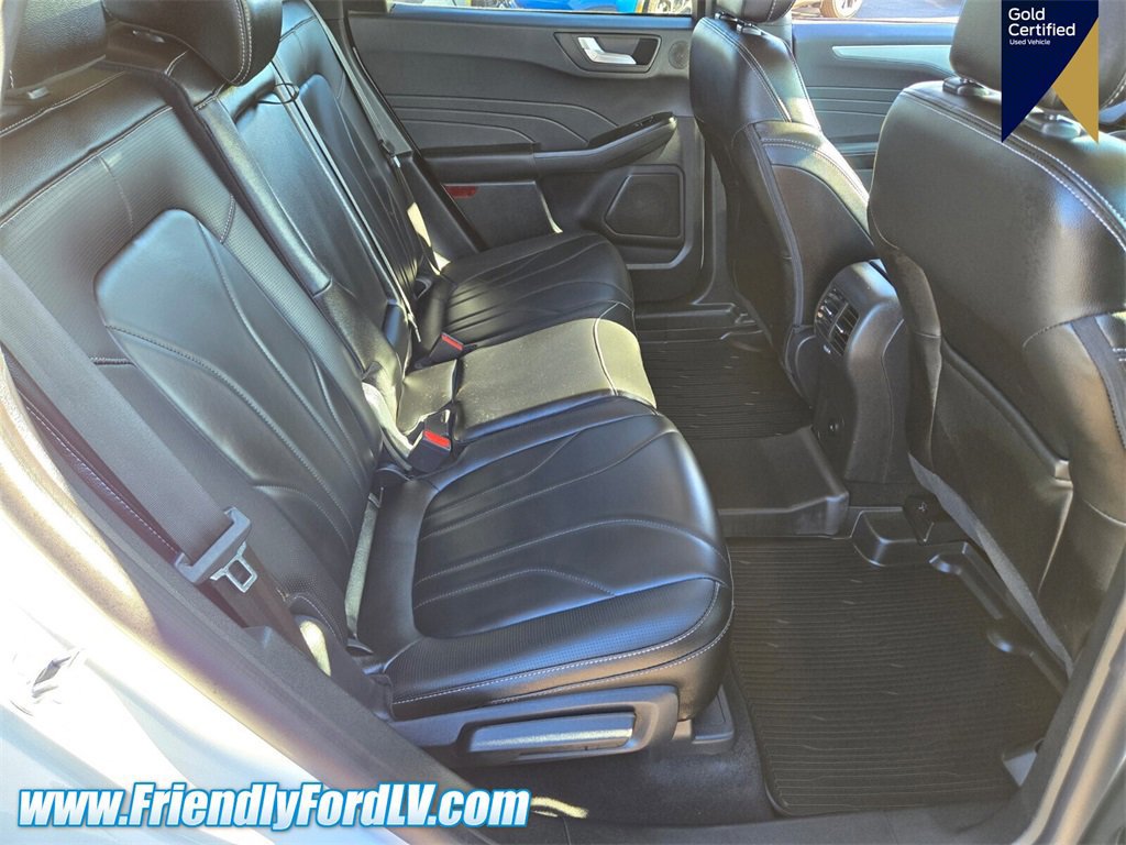 Certified 2025 Ford Escape SE w/ PHEV Premium Package image 13