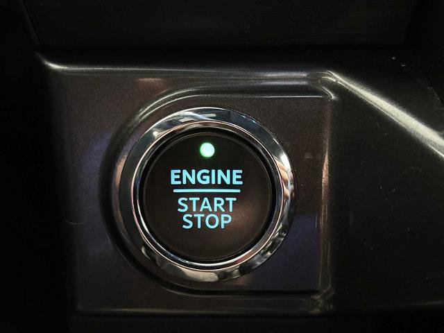 Certified 2023 Ford F150 XLT w/ Equipment Group 302A High image 16