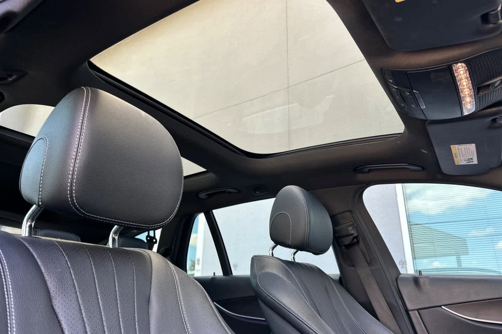 Used 2017 Mercedes-Benz E 400 4MATIC Wagon image 17
