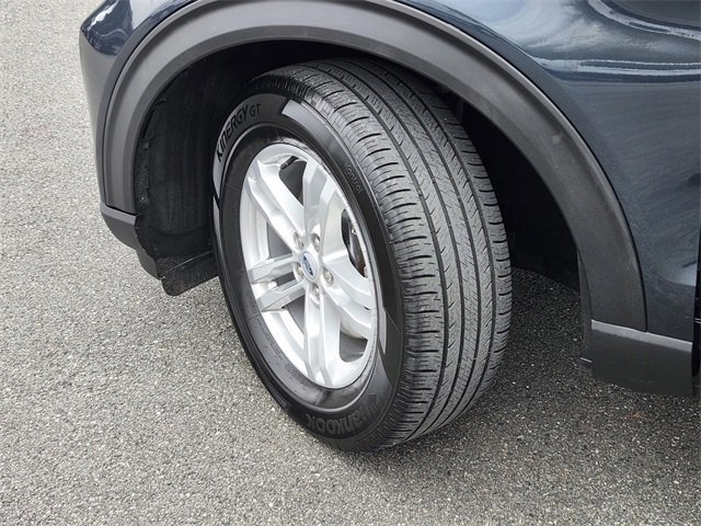 Certified 2022 Ford Explorer XLT w/ Equipment Group 202A image 35