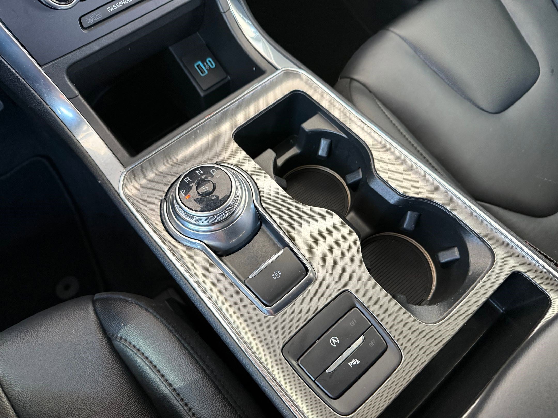 Certified 2022 Ford Edge Titanium w/ Cargo Accessory Package image 18