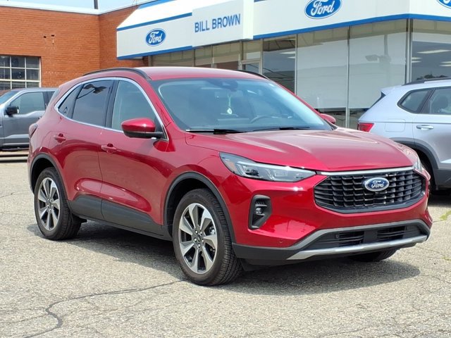 Certified 2024 Ford Escape Platinum AWD/4WD image 1