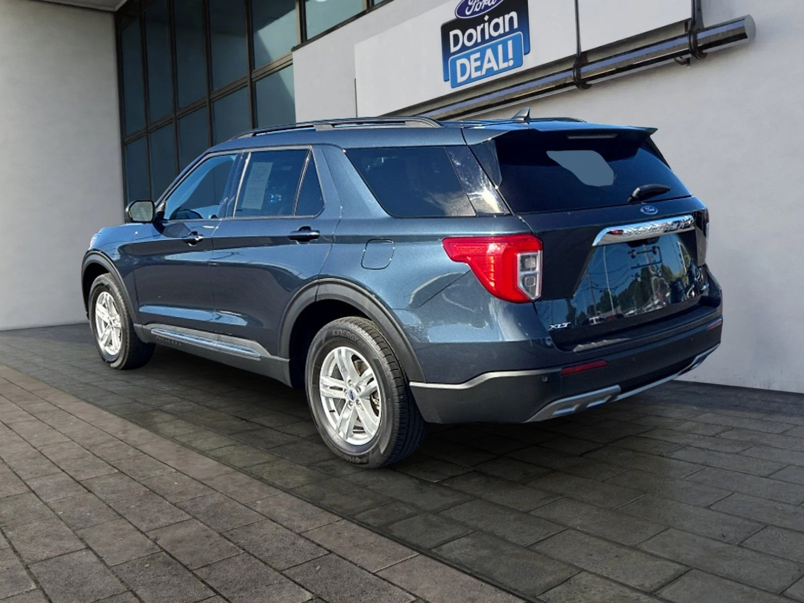Certified 2023 Ford Explorer XLT w/ Equipment Group 202A AWD/4WD image 5