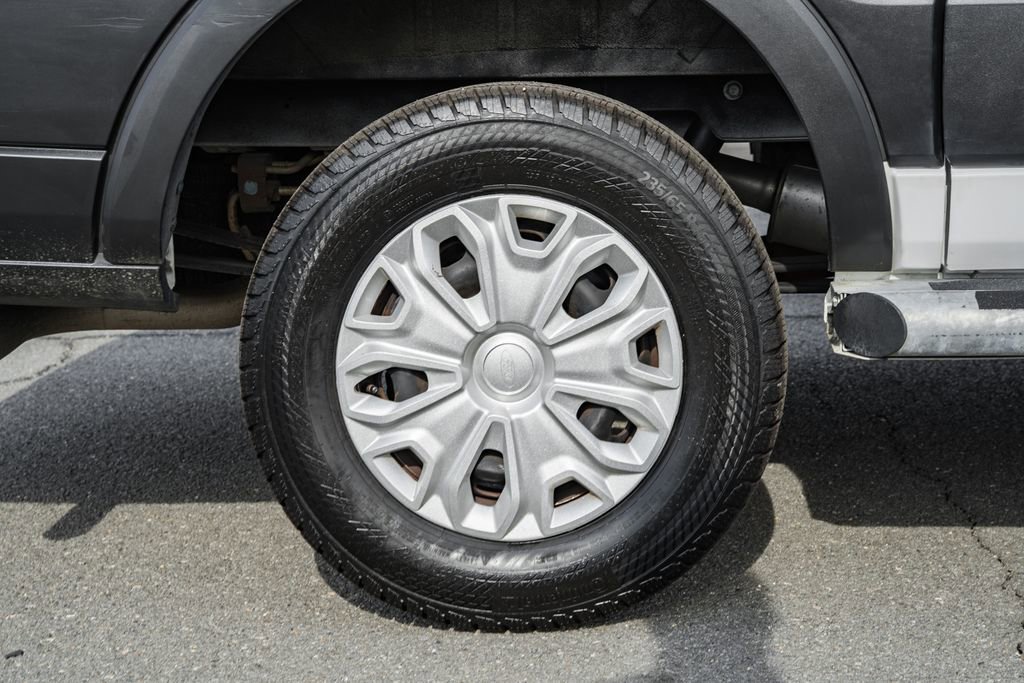 Certified 2023 Ford Transit 250 Low Roof w/ Exterior Upgrade Package image 22