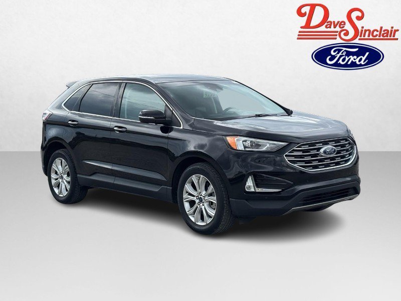 Certified 2022 Ford Edge Titanium AWD/4WD image 4