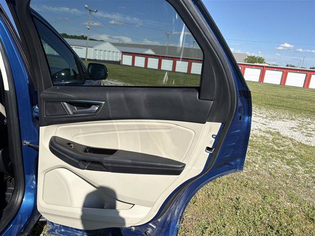 Certified 2020 Ford Edge Titanium w/ Equipment Group 301A AWD/4WD image 32
