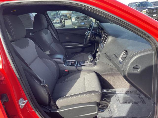 Used 2018 Dodge Charger SXT image 19