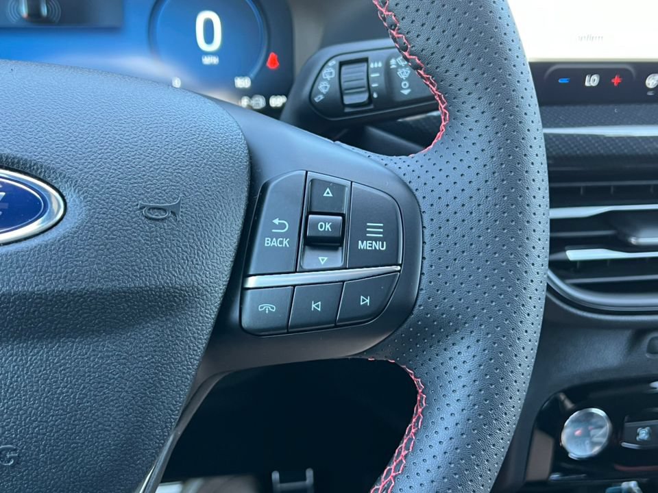 Certified 2023 Ford Escape ST-Line Elite AWD/4WD image 18