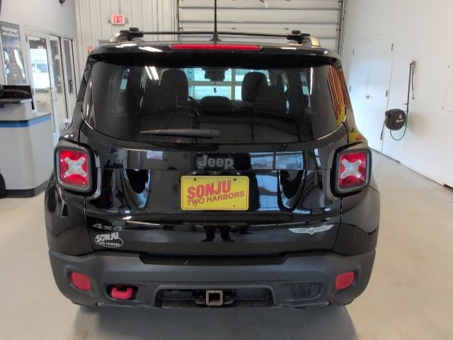 Used 2017 Jeep Renegade Trailhawk image 4