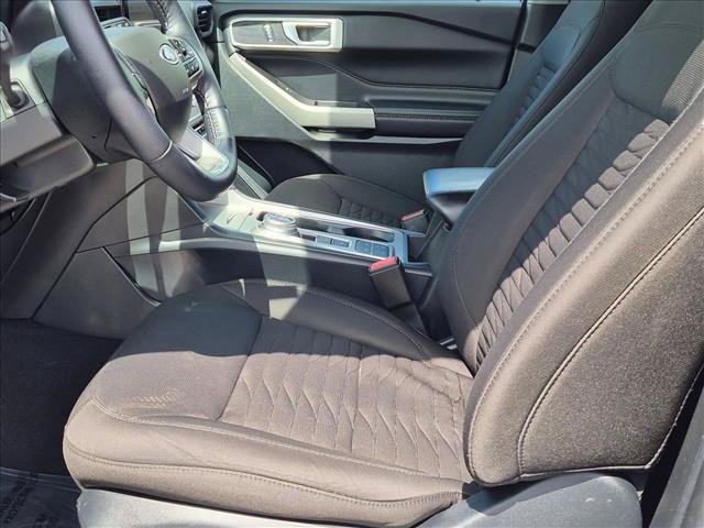Certified 2021 Ford Explorer XLT RWD image 15