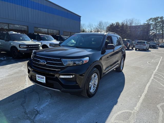Certified 2022 Ford Explorer XLT w/ Equipment Group 202A image 14
