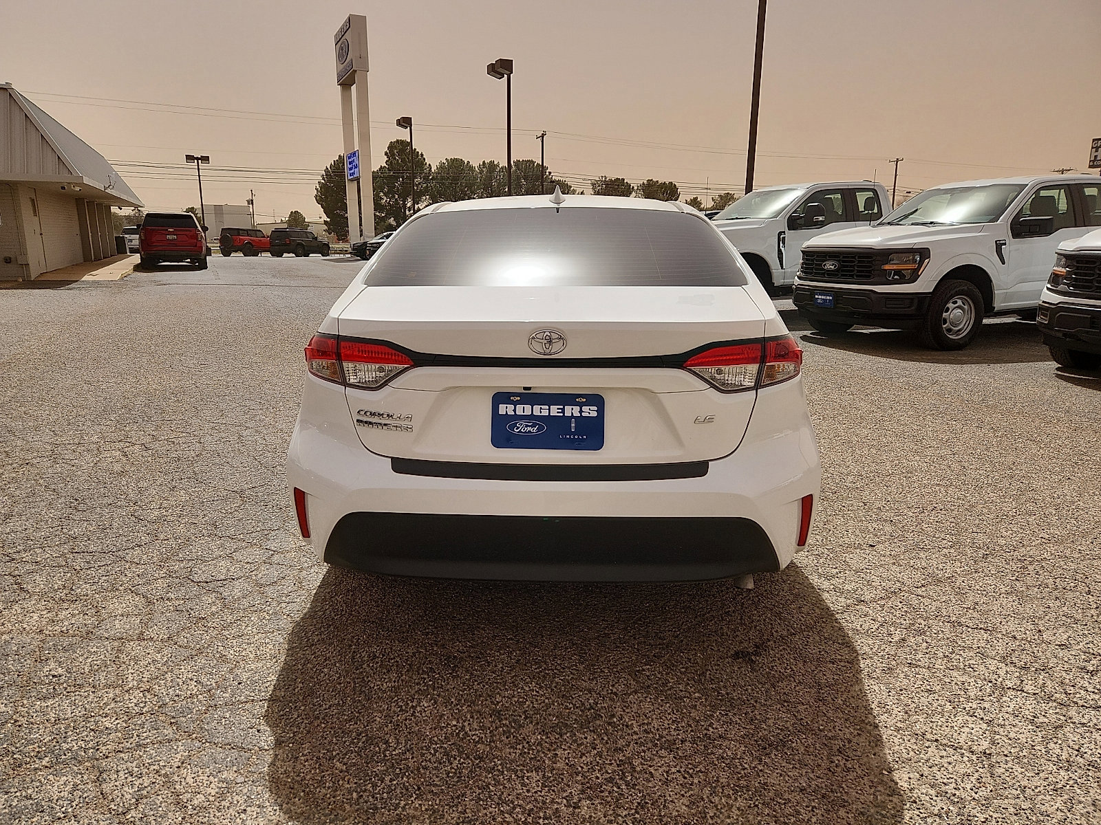 Used 2025 Toyota Corolla LE image 4