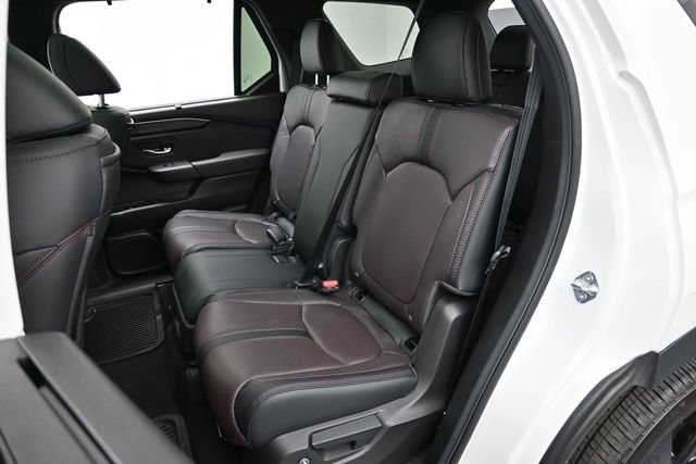 Used 2025 Honda Pilot Black Edition image 28