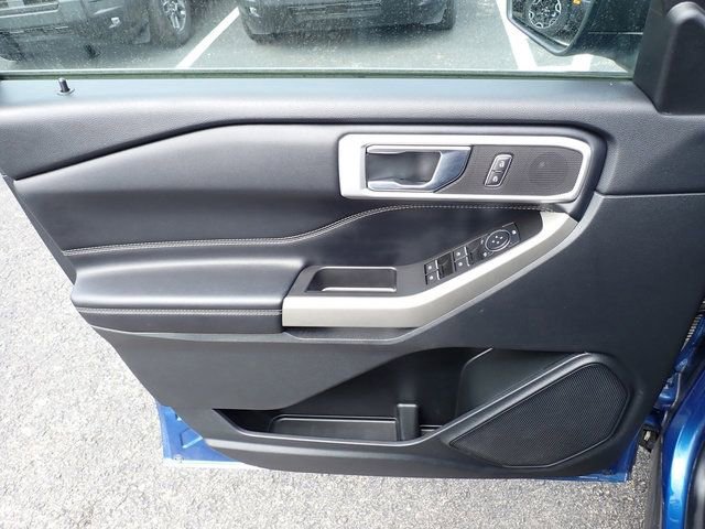 Certified 2021 Ford Explorer XLT w/ Equipment Group 202A AWD/4WD image 23