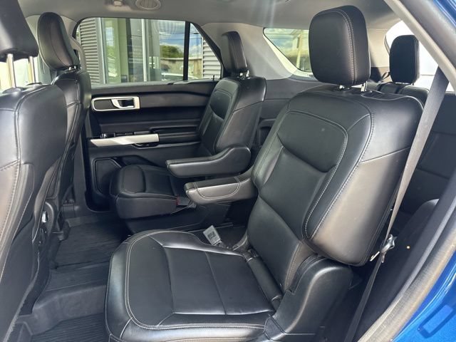 Certified 2022 Ford Explorer XLT w/ Equipment Group 202A AWD/4WD image 42
