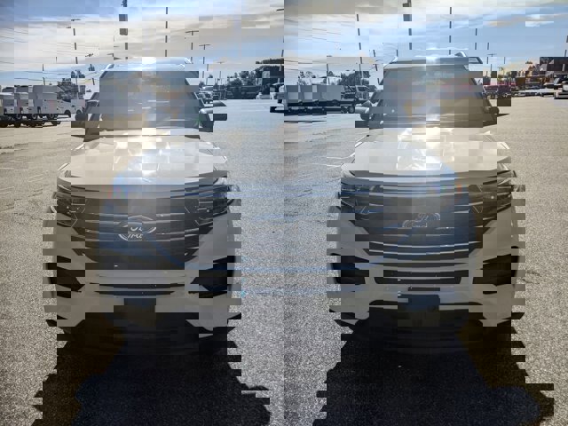 Certified 2023 Ford Explorer XLT image 9