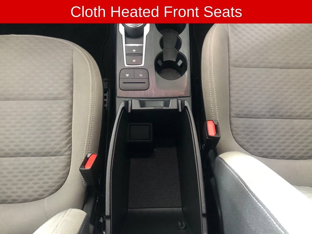 Certified 2022 Ford Escape SE w/ Cold Weather Package AWD/4WD image 9