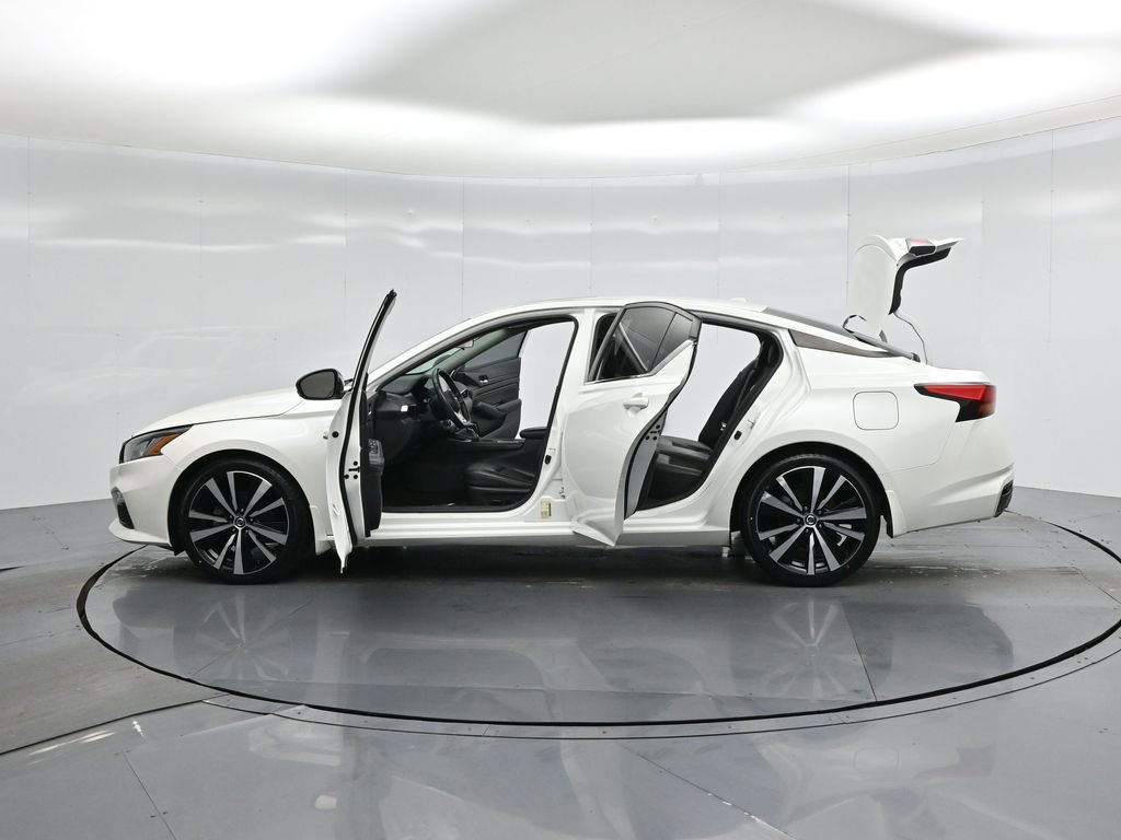 Used 2022 Nissan Altima 2.0 SR image 34